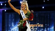 Người đẹp 21 tuổi đăng quang Miss America dù phát ngôn khó hiểu về bà Hillary Clinton